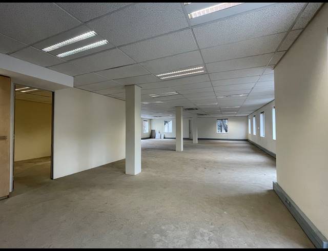 607M² OFFICE TO LET IN SANDTON CENTRAL